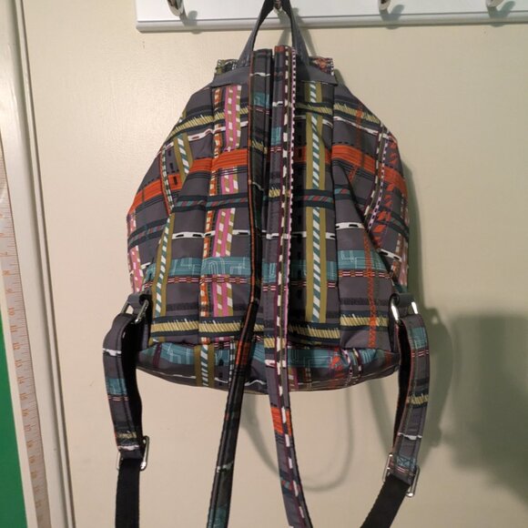 Vera Bradley NWOT Nylon Backpack - City Twill pattern? - Picture 3 of 11